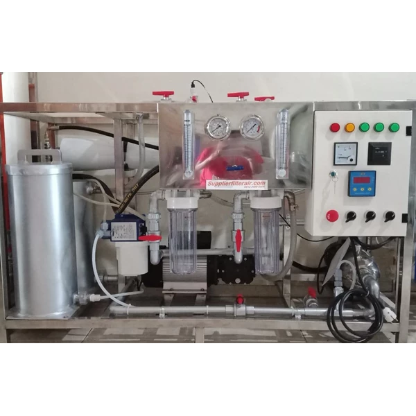 Mesin Pegolahan air asin menjadi air tawar kapasitas 5000 liter per hari