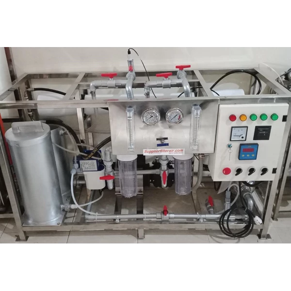 Mesin Pegolahan air asin menjadi air tawar kapasitas 5000 liter per hari