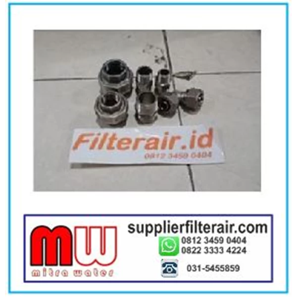 Stainless Steel fittings various types shapes and sizes